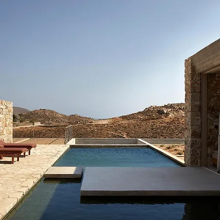 Perma Serifos Town