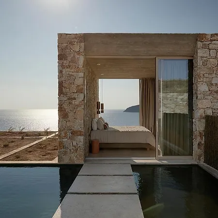 Perma Hotel *